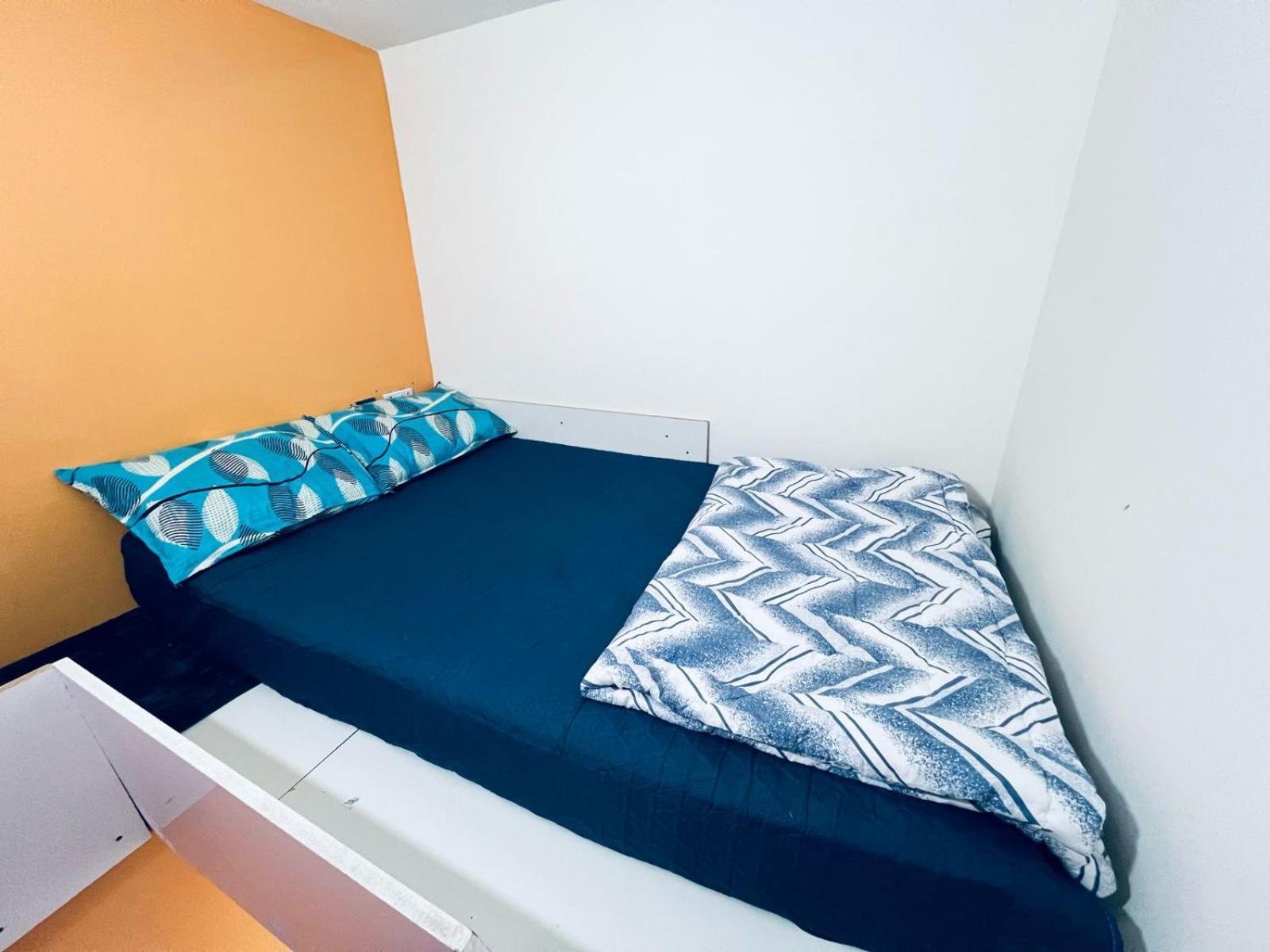 Moon Backpackers Burjman Exit 2, Family Partitions, Loft Partitions, Apartment ดูไบ ภายนอก รูปภาพ