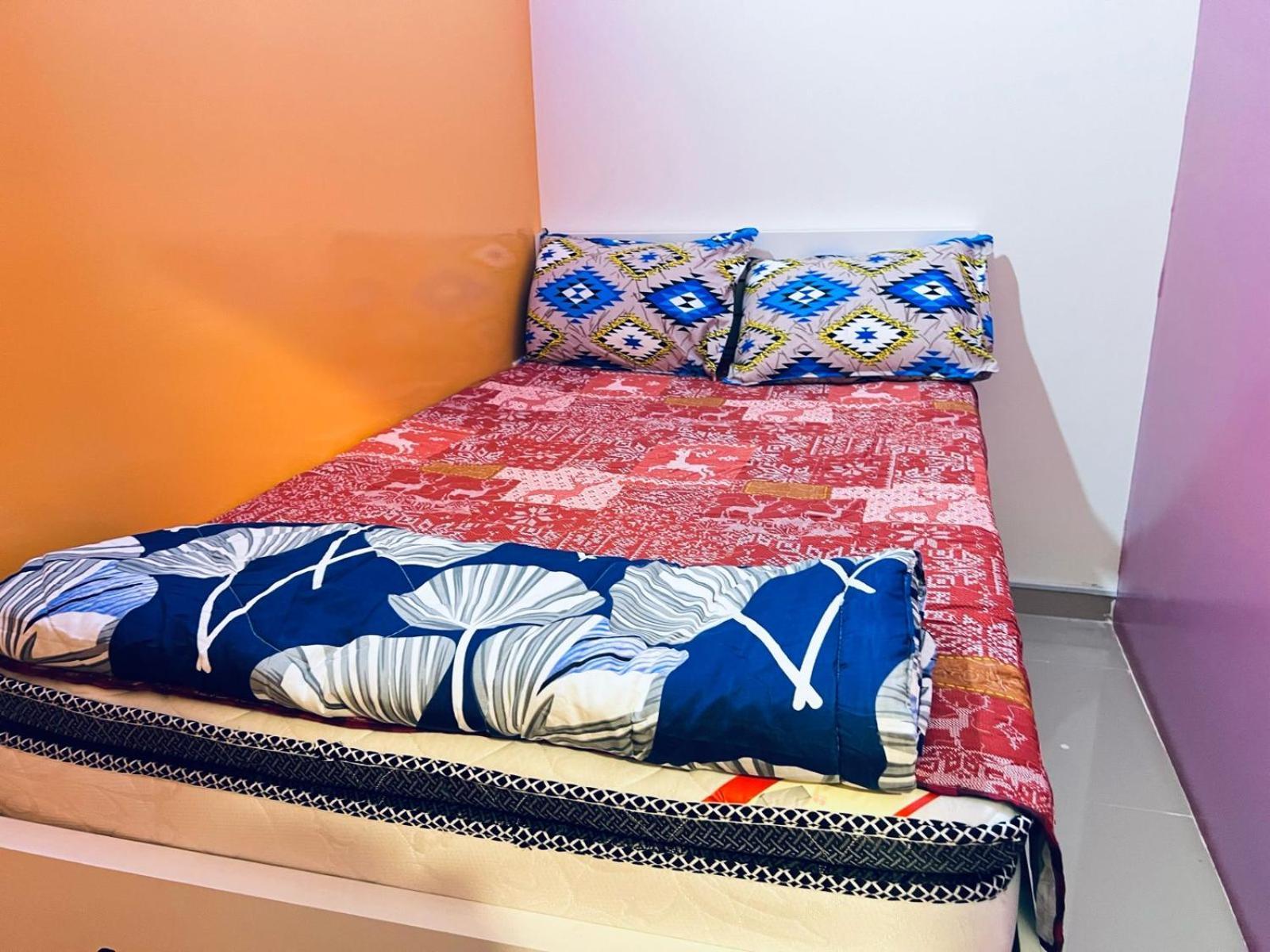 Moon Backpackers Burjman Exit 2, Family Partitions, Loft Partitions, Apartment ดูไบ ภายนอก รูปภาพ