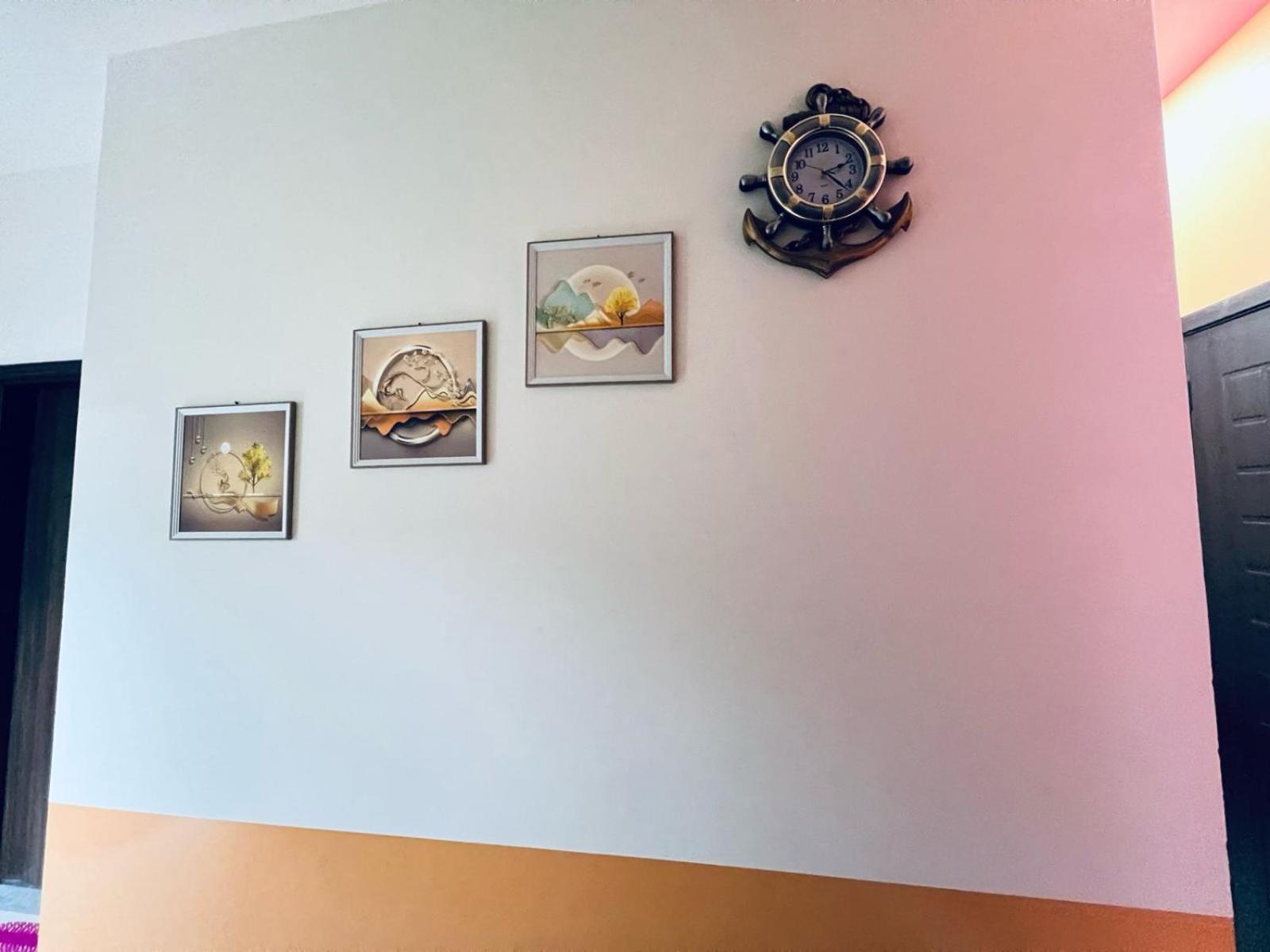 Moon Backpackers Burjman Exit 2, Family Partitions, Loft Partitions, Apartment ดูไบ ภายนอก รูปภาพ